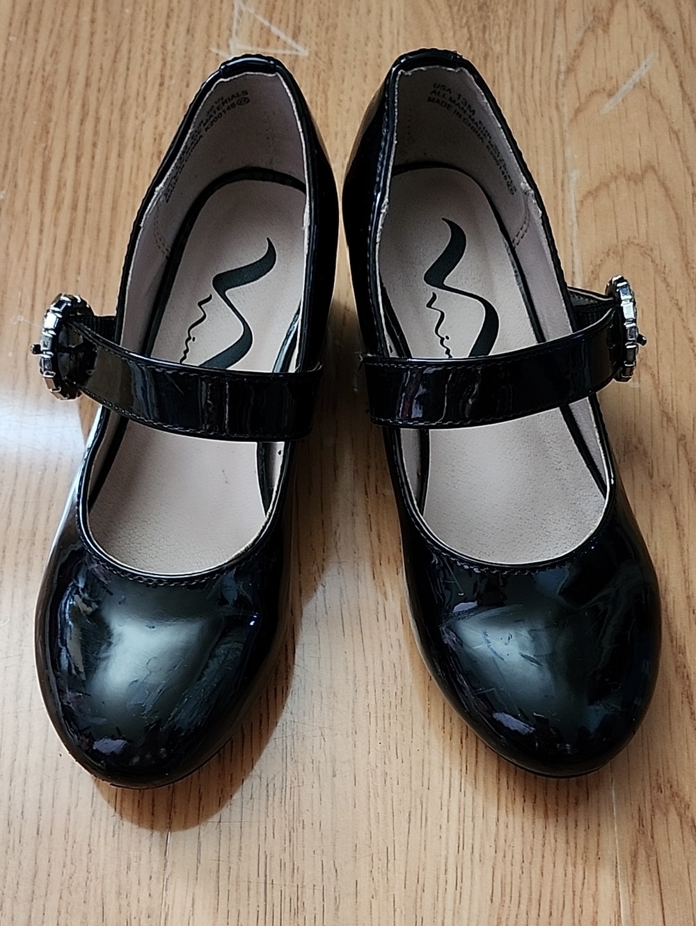 Nina Girls' Patent Mary Jane Dress Shoes Black 13M